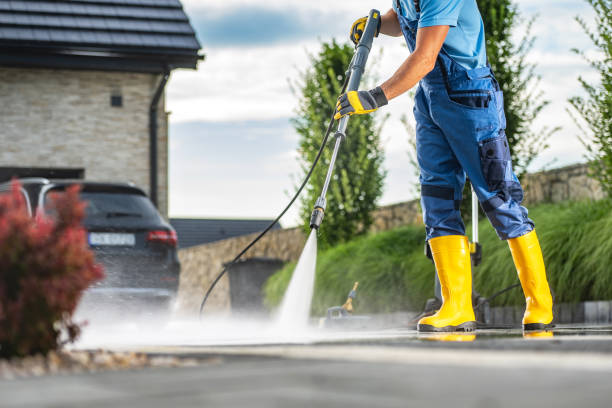 Best Pool Deck Cleaning in Cedar Point, NC